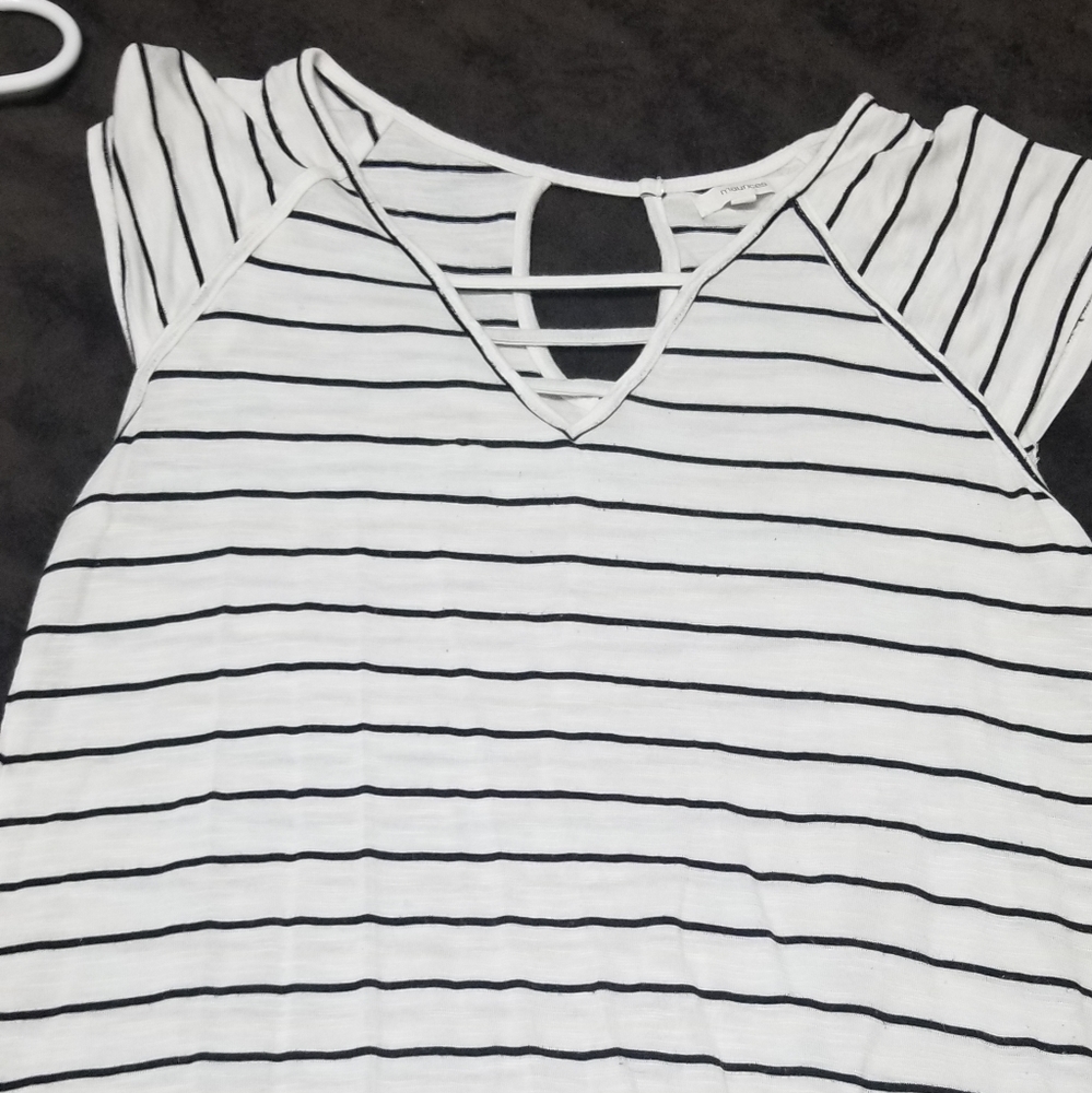 Maurices size small top
